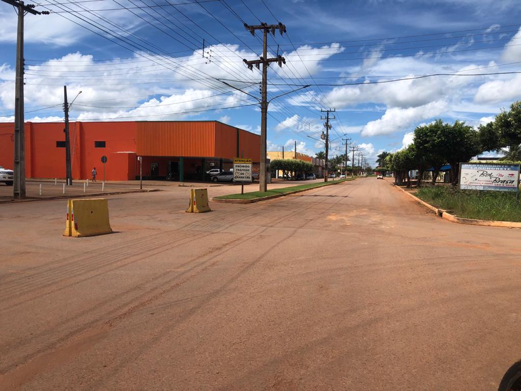 Câmara aprova em sessão, indicação onde visa a necessidade de se abrir passagem no canteiro central da Av. Rio Branco sentido a Rua dos Pequis e Rua das Sibipirunas