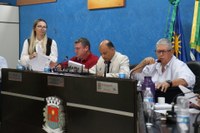 Cesar Damo indica necessidade de investimento em equipamentos de fisioterapia e a construção do laboratório de análises clínicas