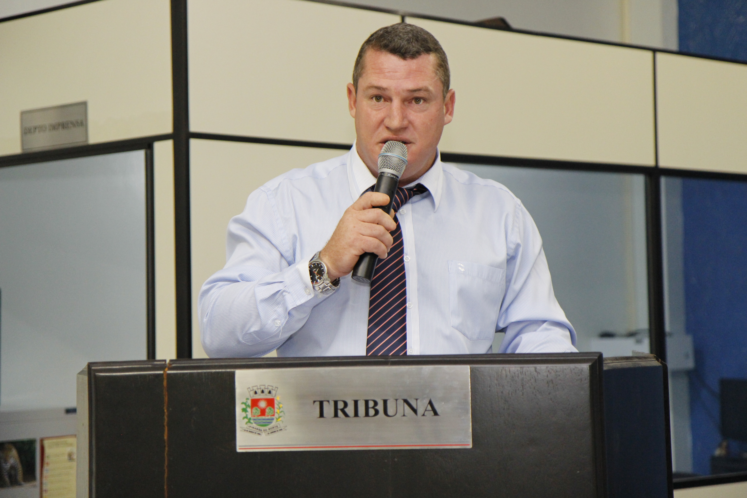 Eluir Cavassin cobra melhorias nas estradas vicinais na região das Furnas