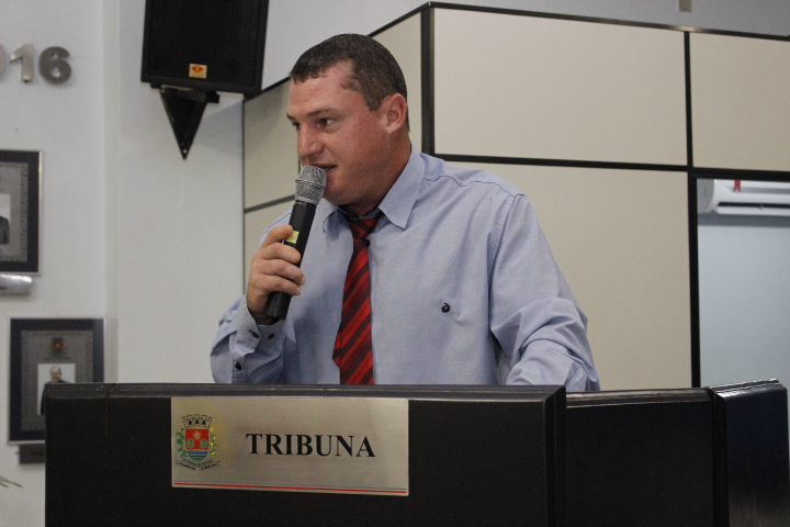 Eluir solicita informações sobre contrato da Prefeitura com a Coopservs 