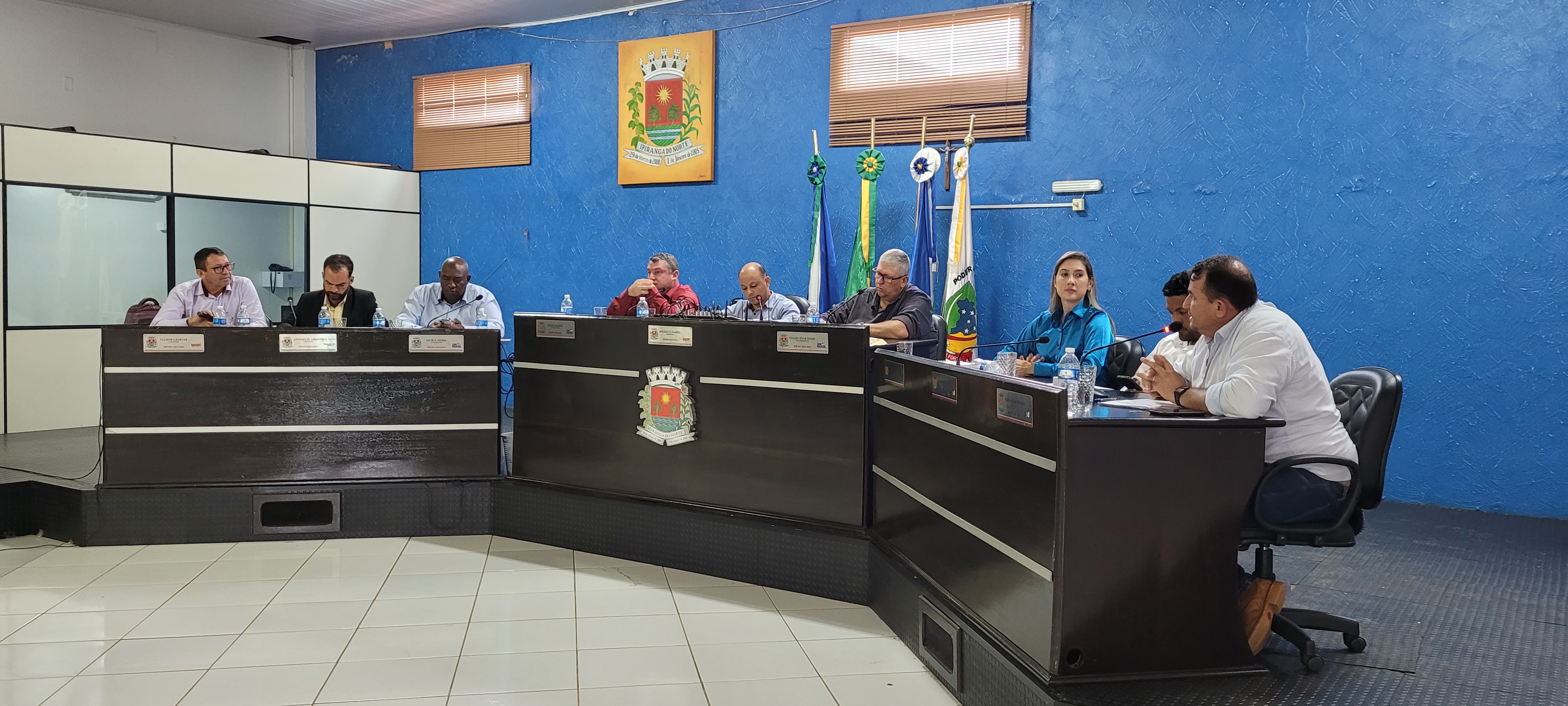 Emenda à Lei Orgânica propõe mudanças nas regras de funcionamento da Câmara e na convocação de suplentes