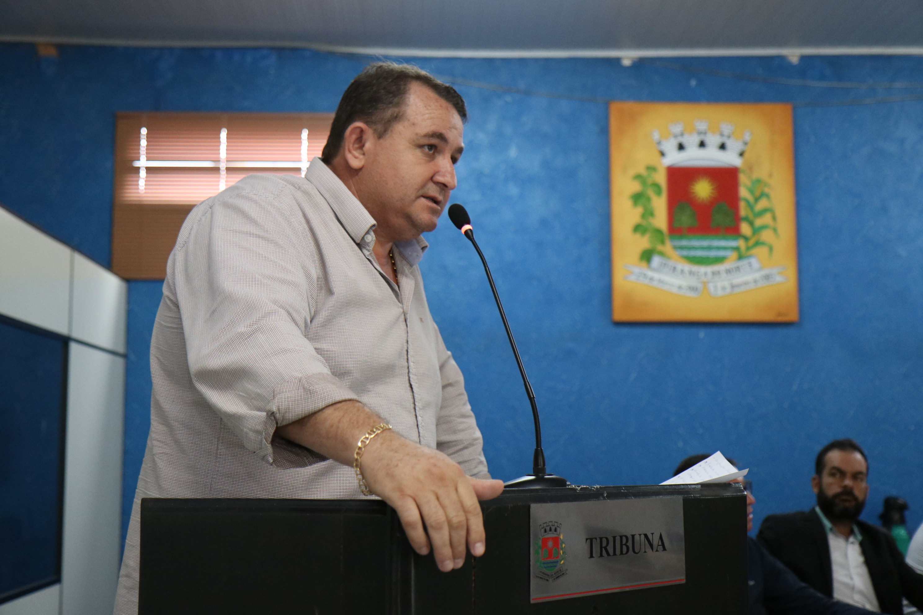 Fabio da Mano Júlio pede a construção de um campo de futebol iluminado no Parque das Emas