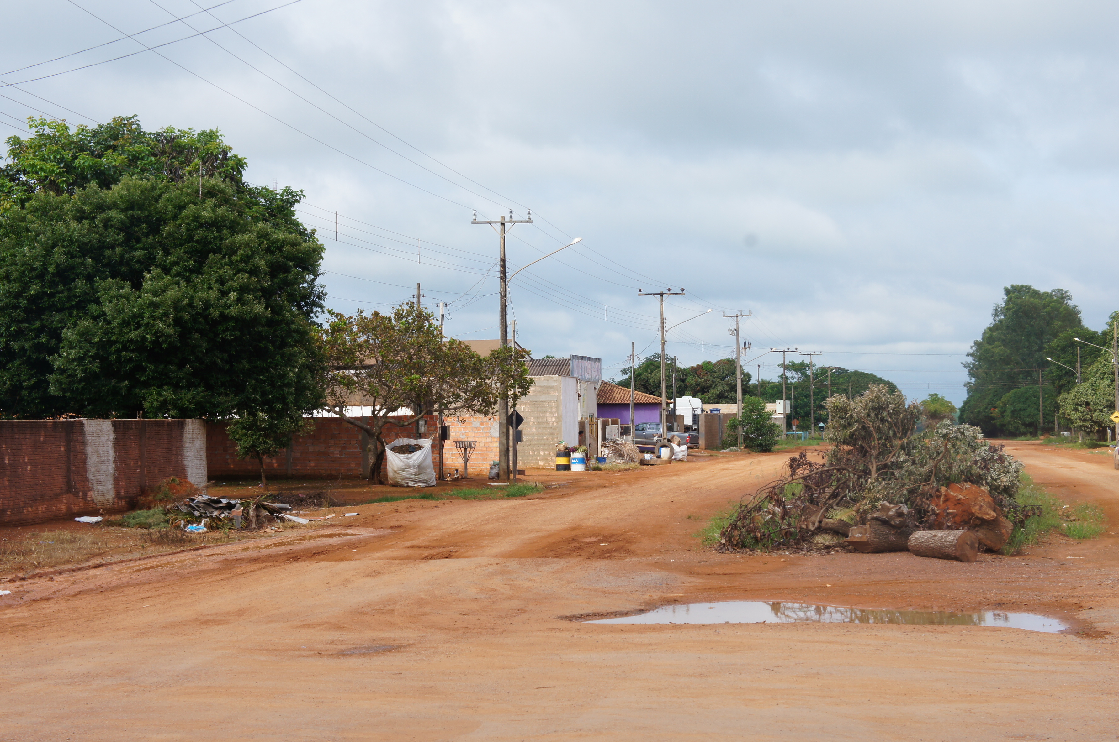 Ipiranga do Norte: Vereadores reclamam da sujeira urbana