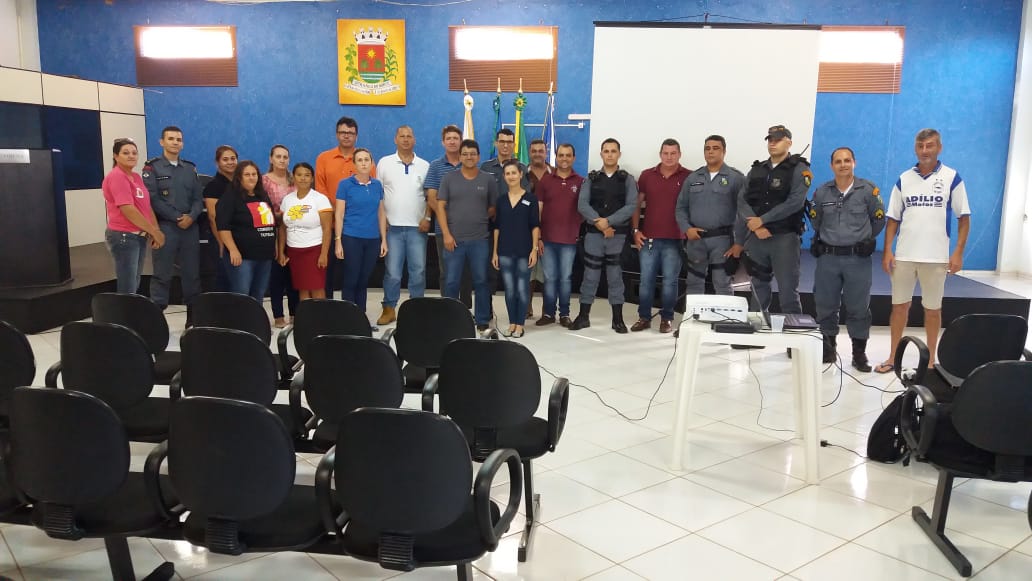 Lideranças discutem a implantação do PROERD em Ipiranga do Norte