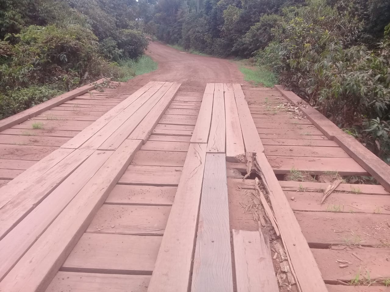 Marcos Vargas cobra manutenção em ponte do Rio Branco