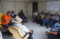 Reunião com chacareiros discute problemas de alagamento no Parque das Emas