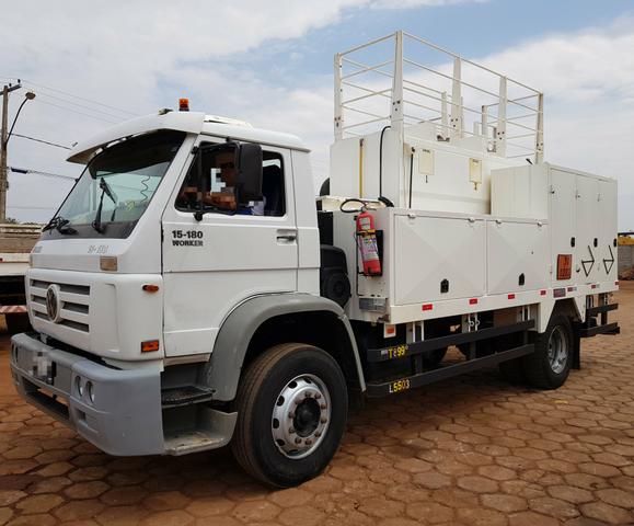 Vereador pede a aquisição de caminhão comboio melosa para a Secretaria de Obras