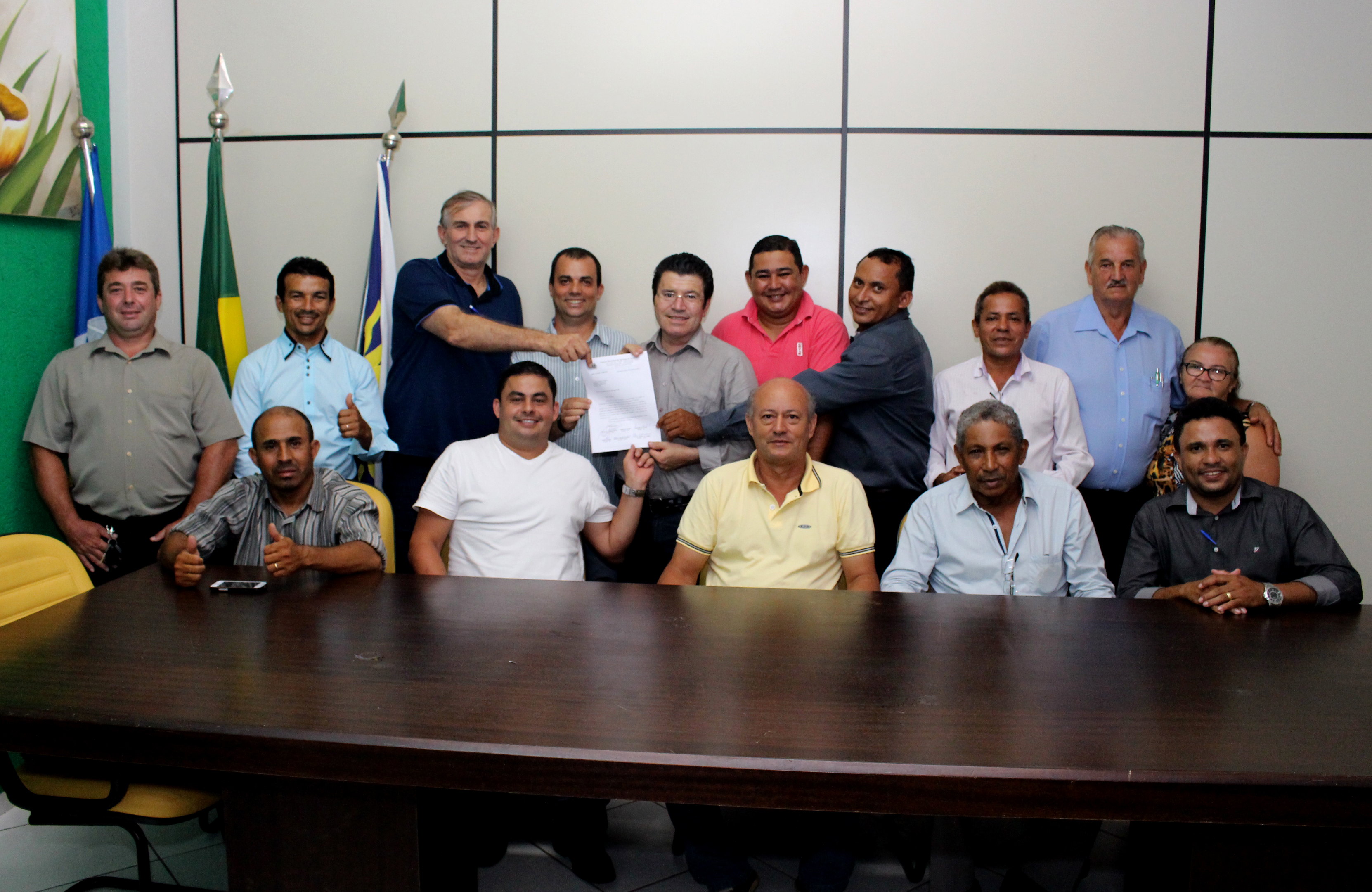 Vereadores e Prefeito se reúnem com o Deputado Federal Victorio Galli em Ipiranga do Norte