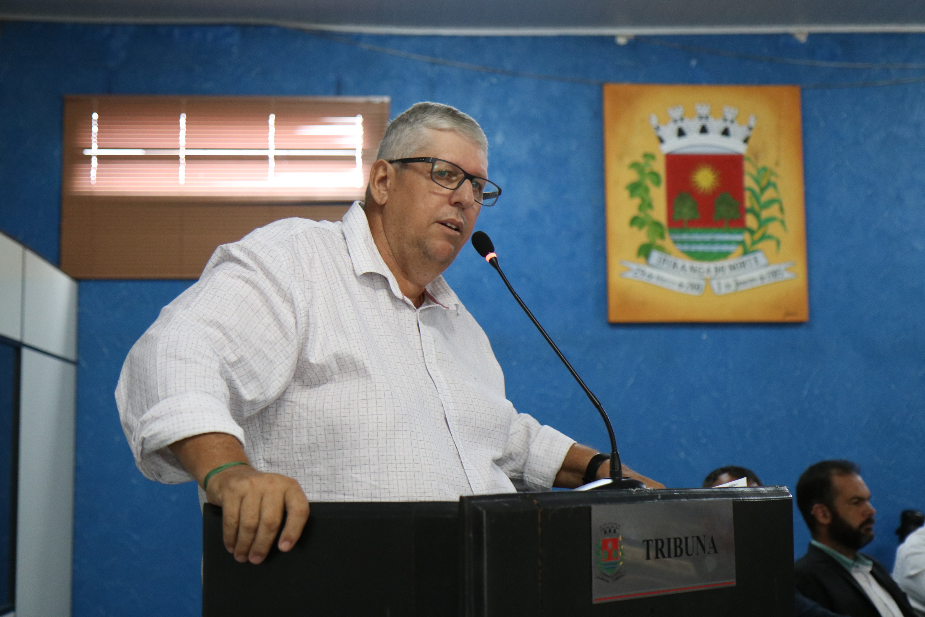 Vice-presidente Damo pede pavimentação das estradas internas do Parque das Emas